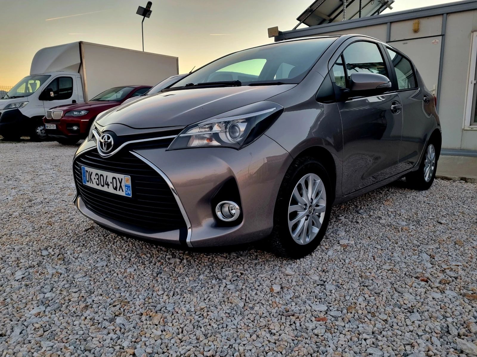 Toyota Yaris 1.3VVT-i 99ks.Navi, Kamera - изображение 2