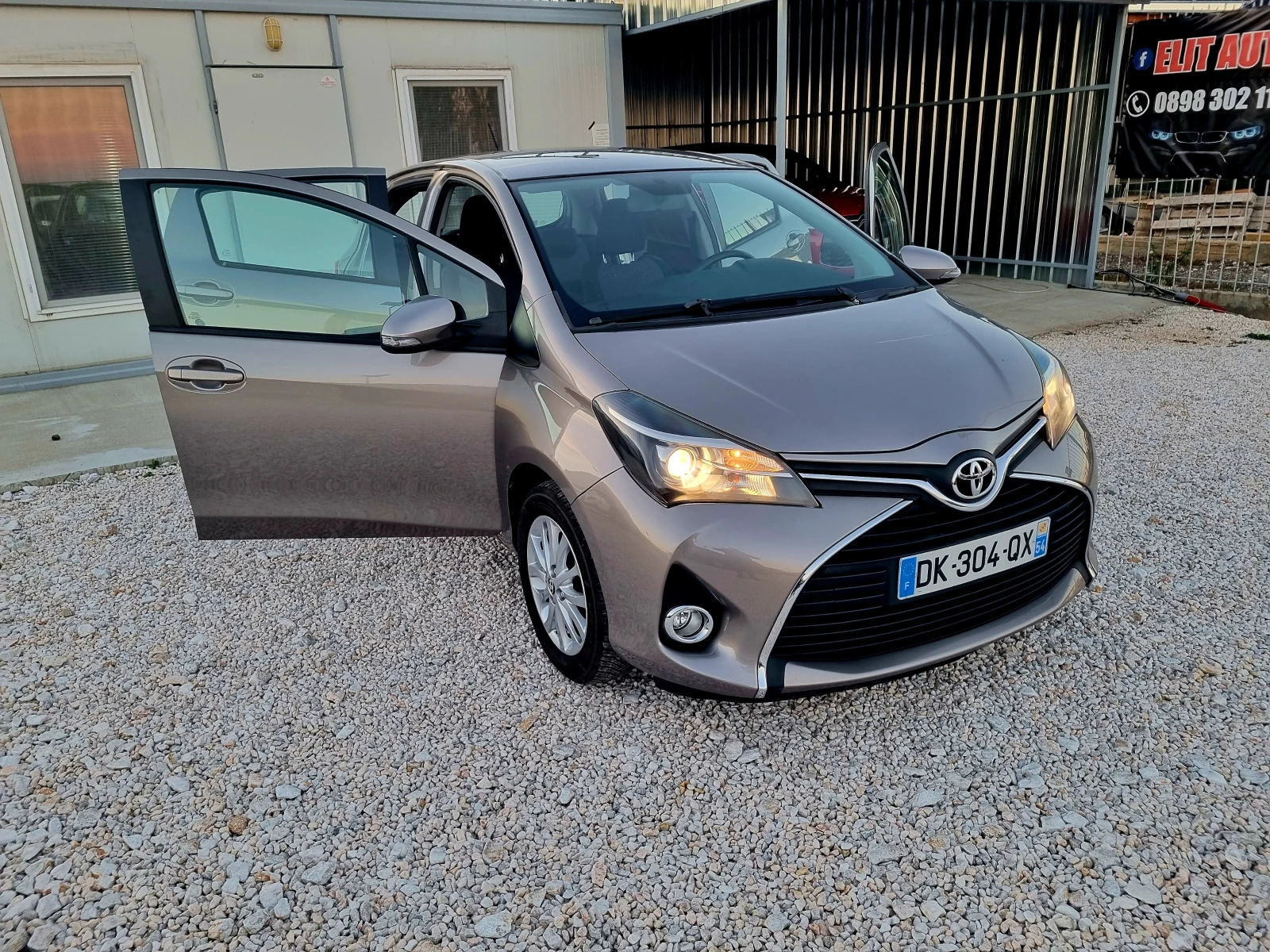 Toyota Yaris 1.3VVT-i 99ks.Navi, Kamera - изображение 9