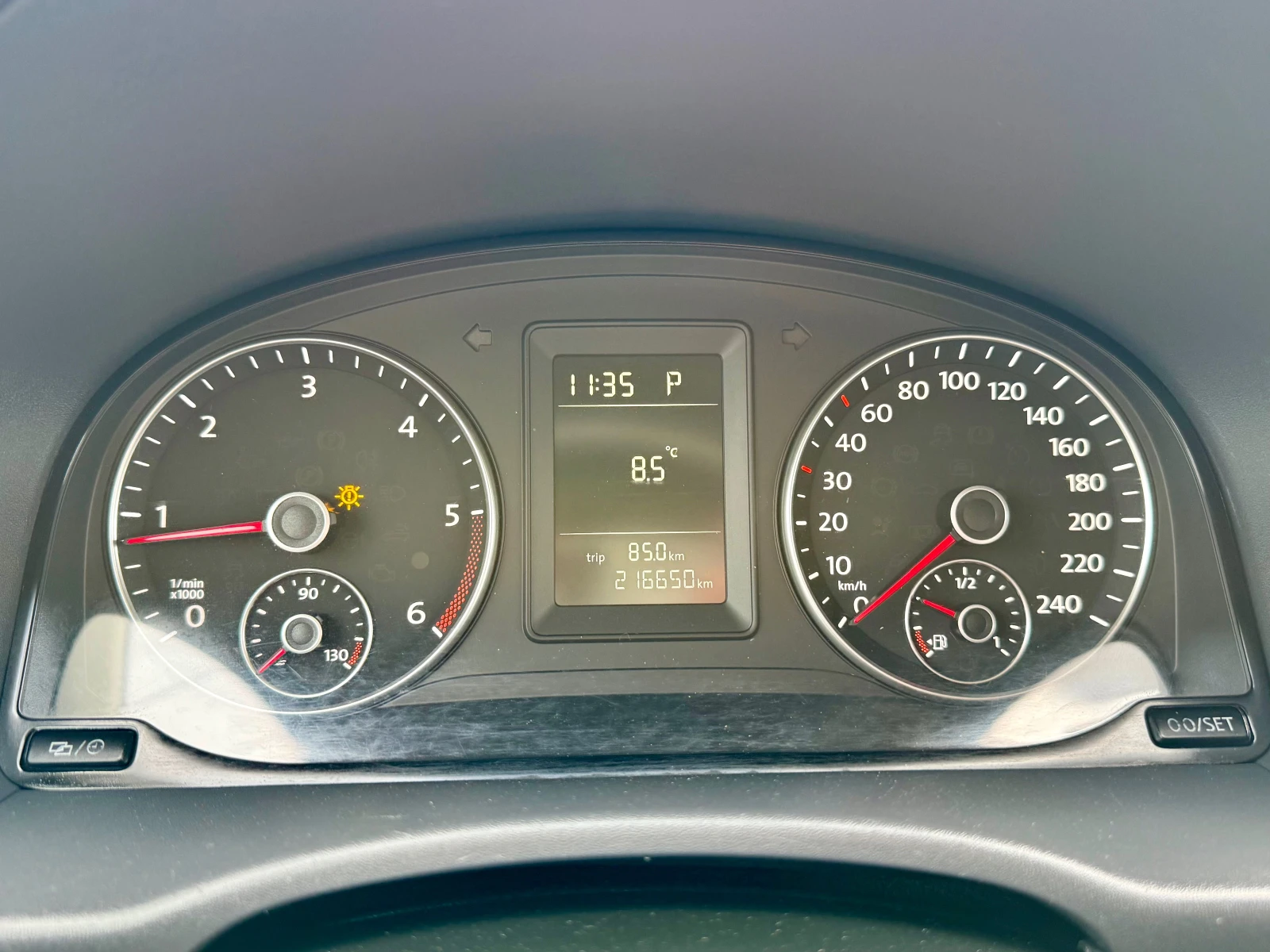 VW Caddy 1.6  🇨🇭 - изображение 8