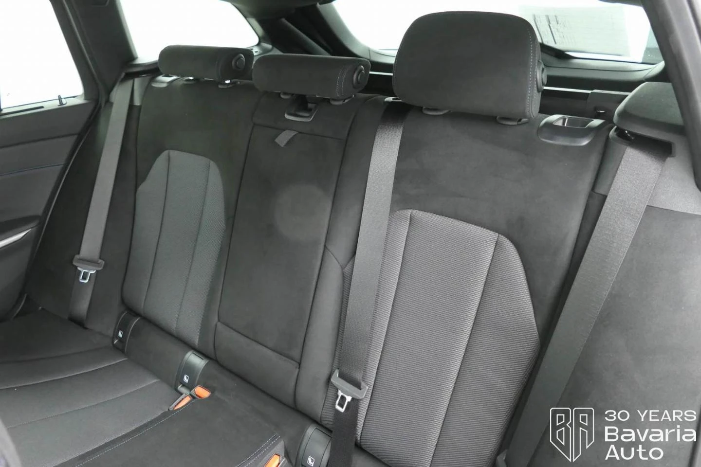 BMW 330 i xDrive Touring M Sport Paket Sportautomatic - изображение 8