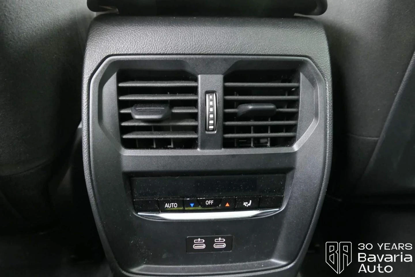 BMW 330 i xDrive Touring M Sport Paket Sportautomatic | Mobile.bg � ����������� 11