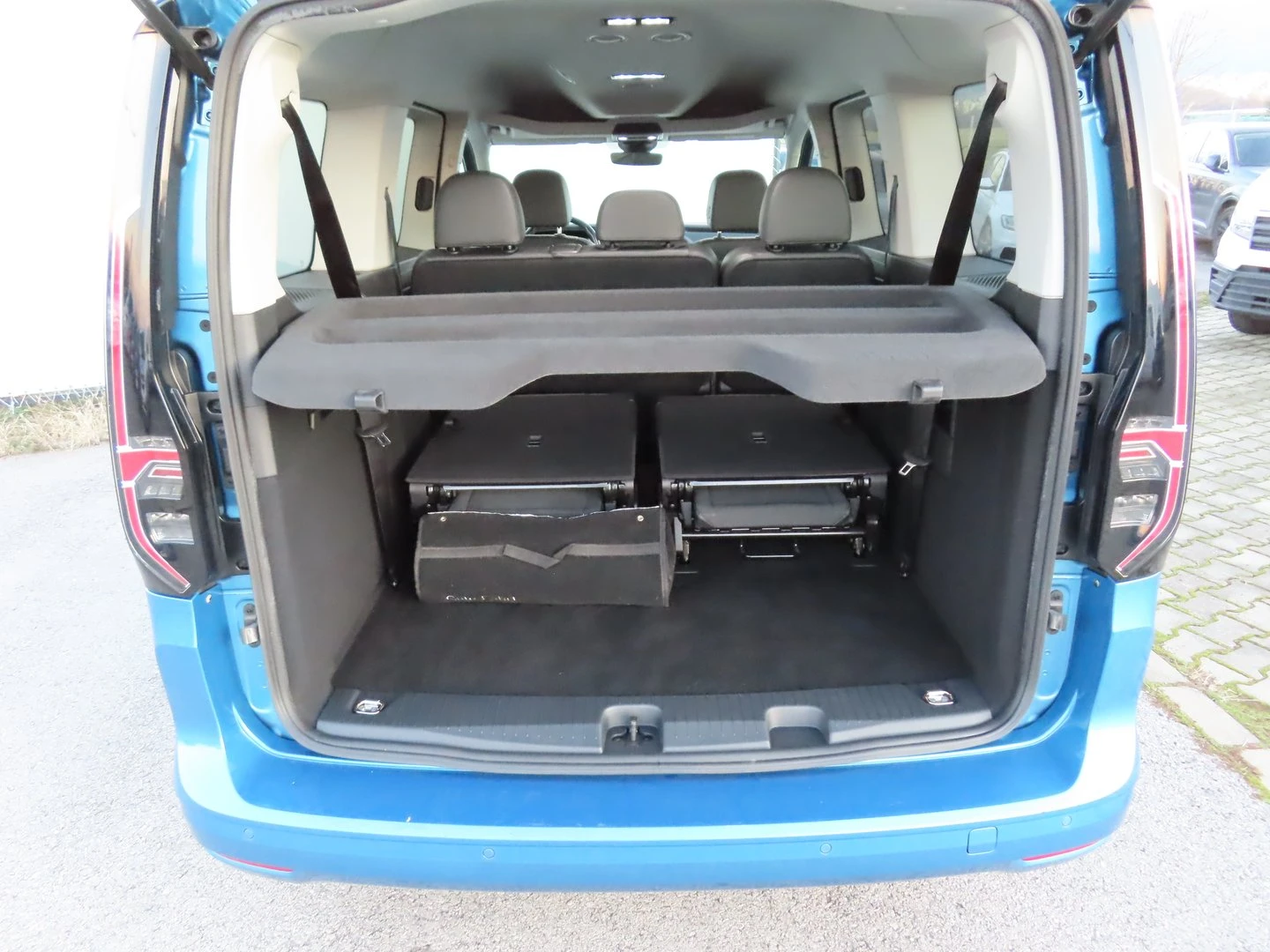 VW Caddy Life Maxi TDI 7 ����� | Mobile.bg � ����������� 17