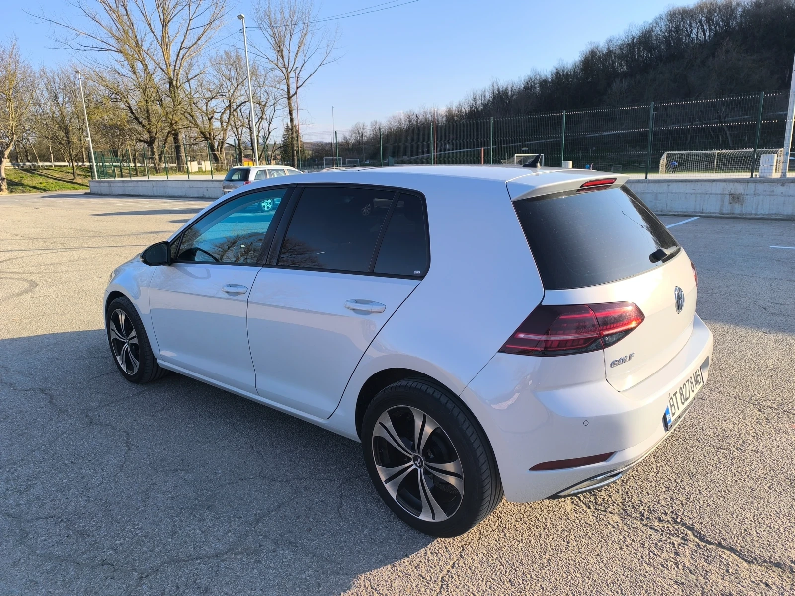 VW Golf 1.6tdi 116кс, снимка 3 - Автомобили и джипове - 53869238