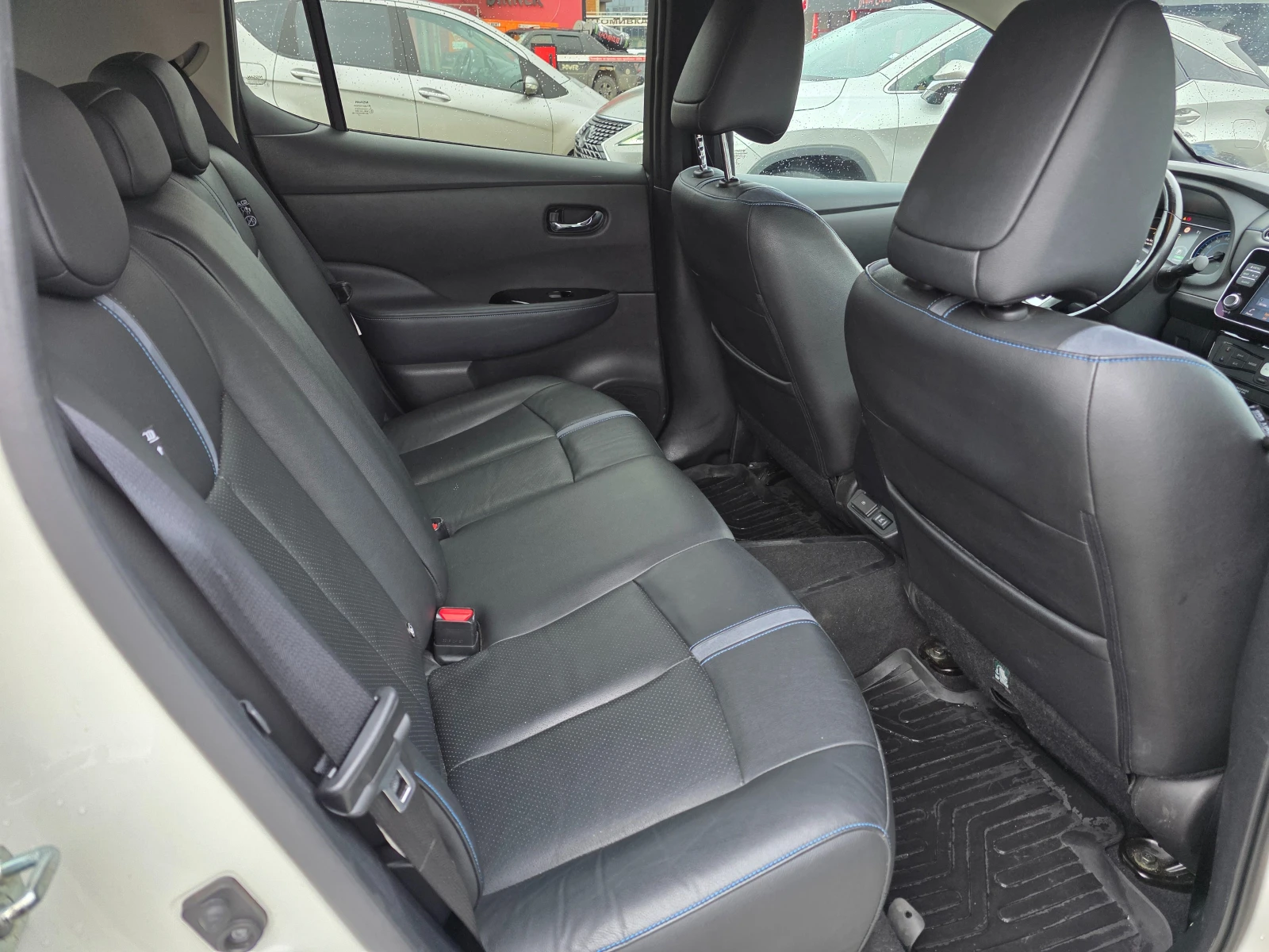 Nissan Leaf  e plus 62KWh, снимка 14 - Автомобили и джипове - 54295771