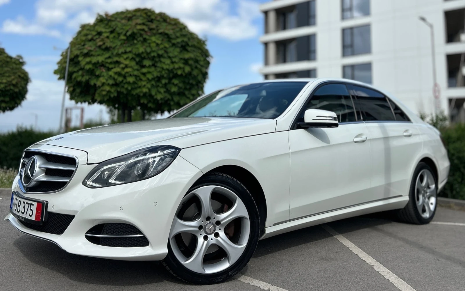 Mercedes-Benz E 350 4matik, снимка 7 - Автомобили и джипове - 54517908