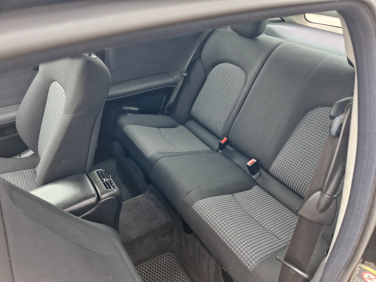 Mercedes-Benz C 180 143* AC* PDC* NAVI* XENON* PANO* FACE* TUV* AUT, снимка 10 - Автомобили и джипове - 54542775