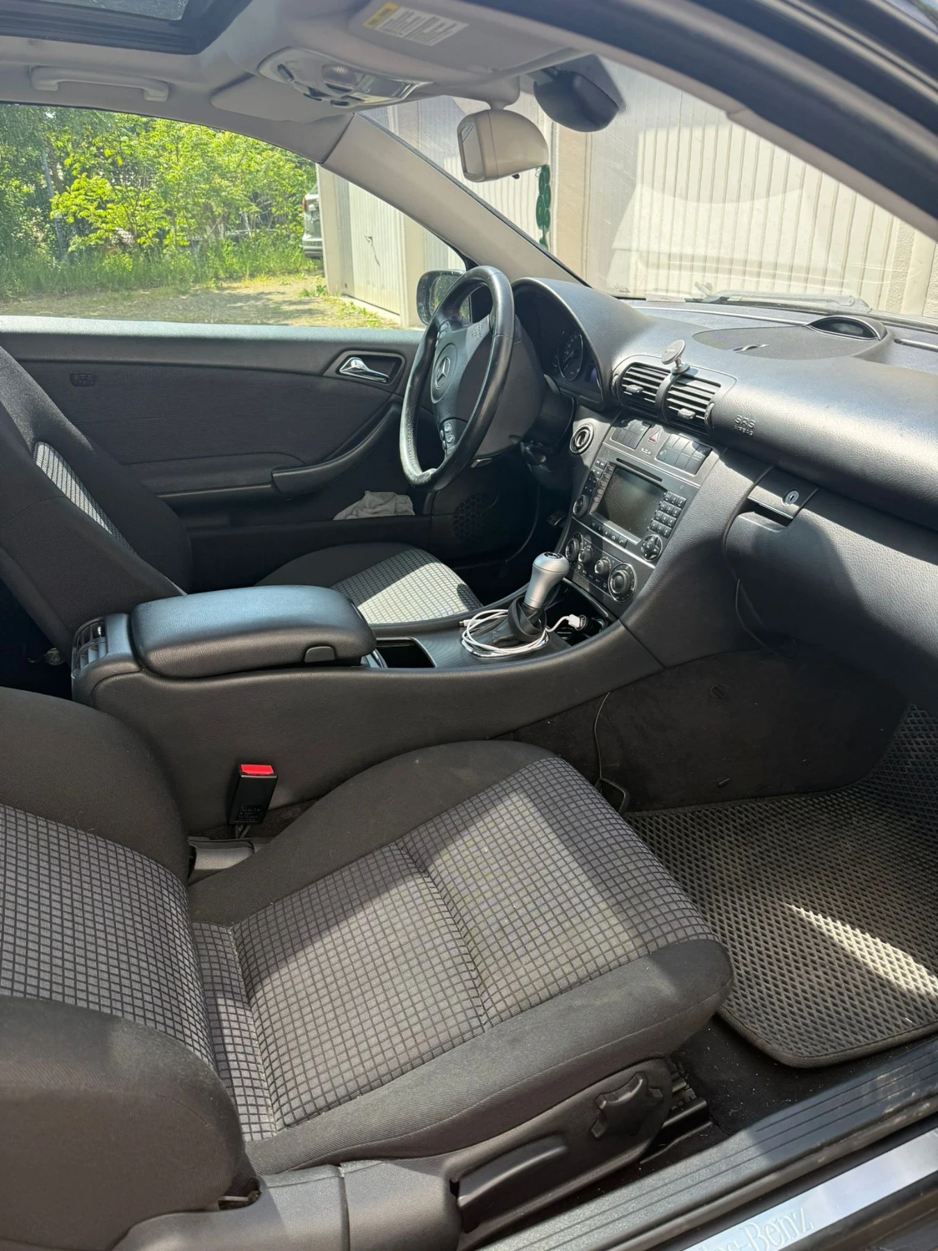 Mercedes-Benz C 180 143* AC* PDC* NAVI* XENON* PANO* FACE* TUV* AUT, снимка 7 - Автомобили и джипове - 54542775