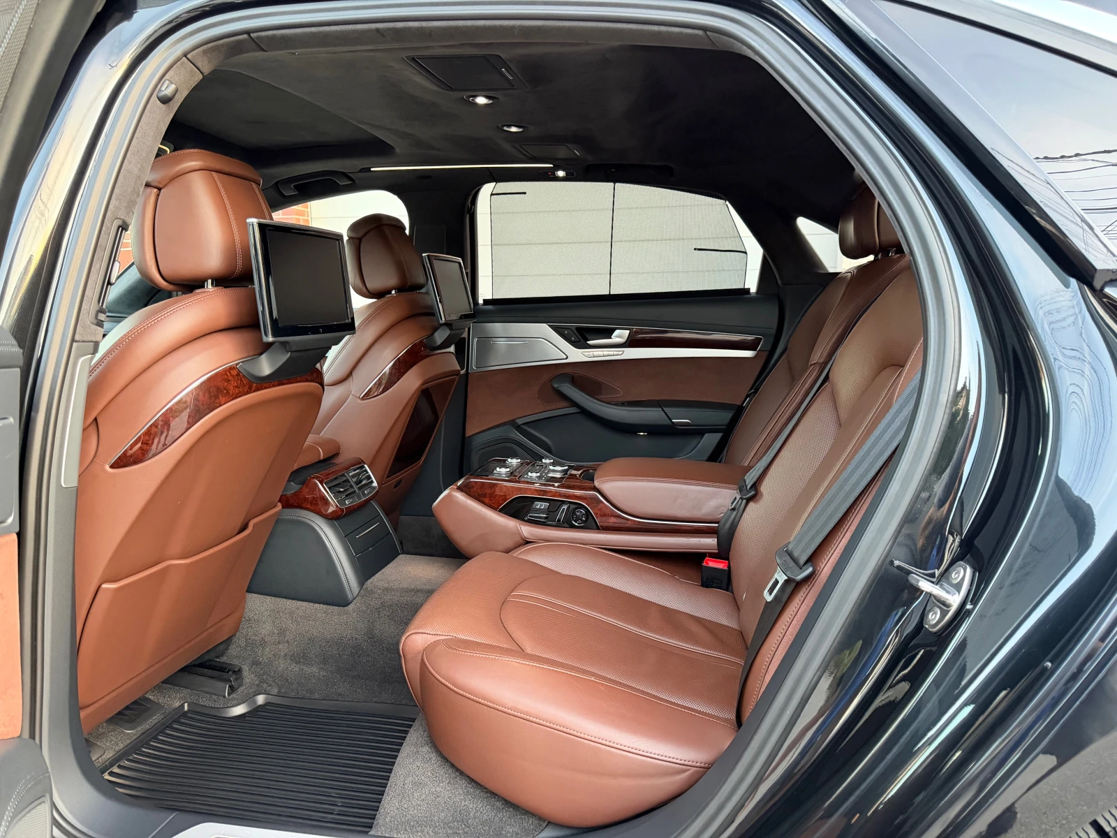 Audi A8 LONG-4.2TDI-3xTV-FULL LED-FULL, снимка 15 - Автомобили и джипове - 54715832