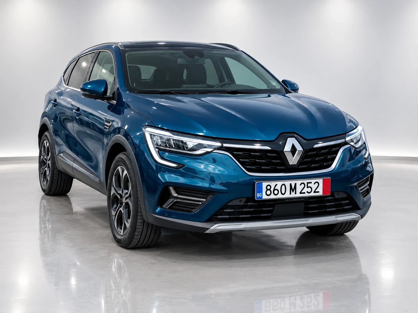 Renault Arkana 1.6 E-TECH 145kc FULL HYBRID 29000km, снимка 2 - Автомобили и джипове - 55713334