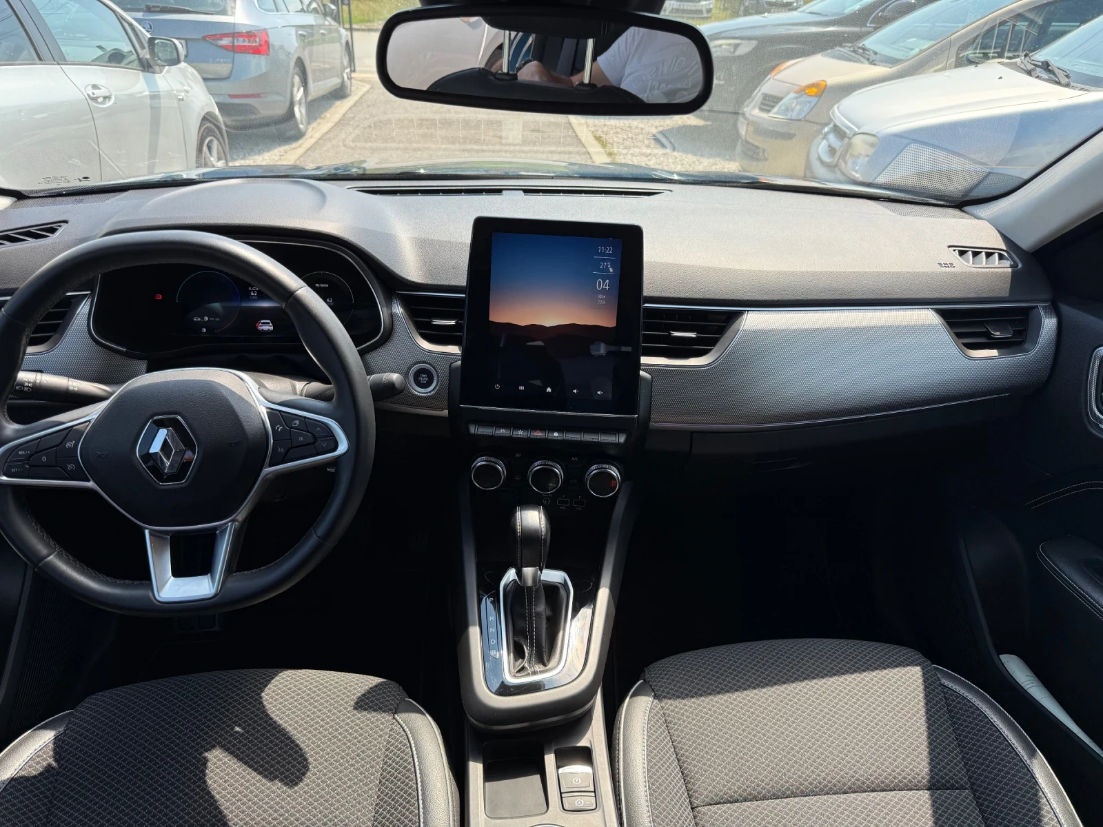Renault Arkana 1.6 E-TECH 145kc FULL HYBRID 29000km, снимка 15 - Автомобили и джипове - 55152235