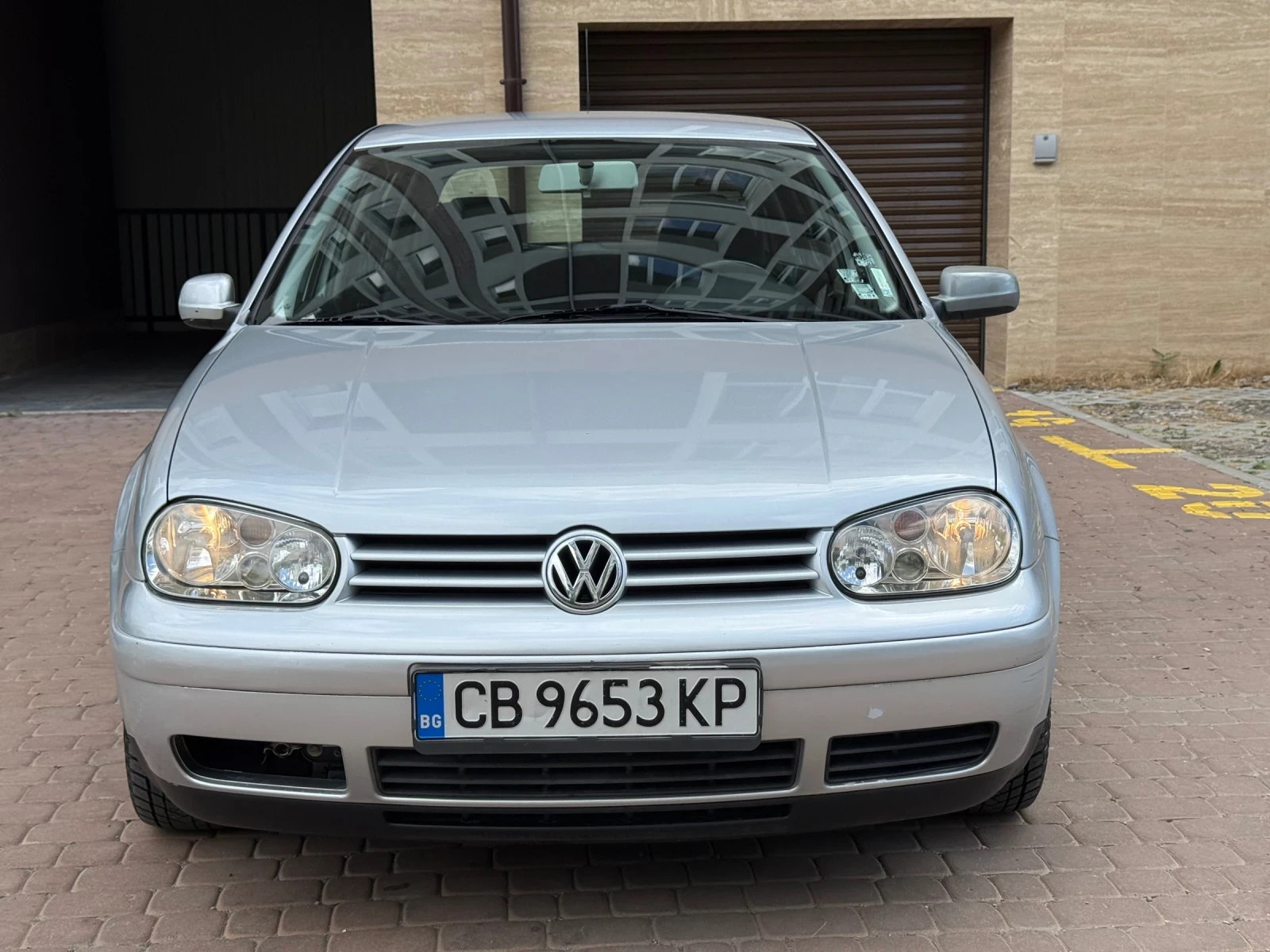 VW Golf 1.6 ТОП СЪСТОЯНИЕ, снимка 2 - Автомобили и джипове - 55282220