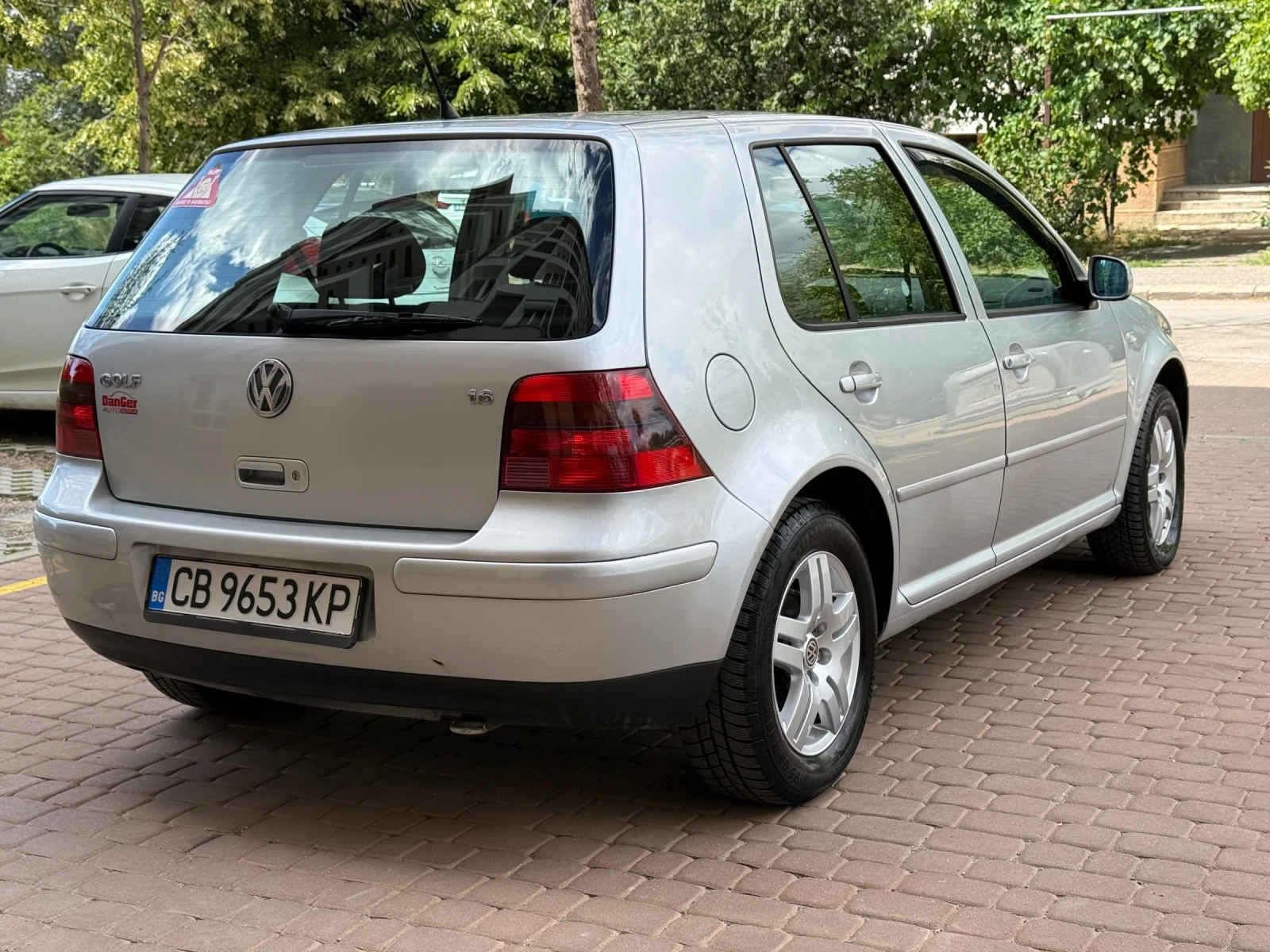 VW Golf 1.6 ТОП СЪСТОЯНИЕ, снимка 6 - Автомобили и джипове - 55282220