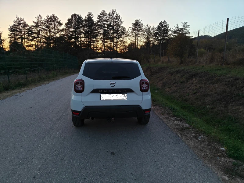 Dacia Duster, снимка 6 - Автомобили и джипове - 48452627