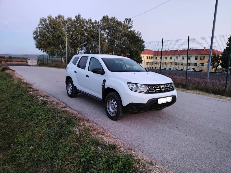 Dacia Duster, снимка 4 - Автомобили и джипове - 48452627