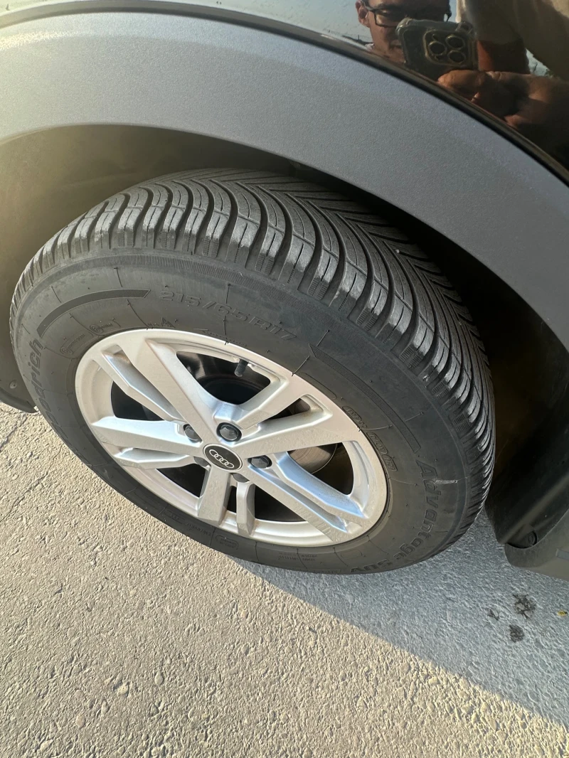 Audi Q3 Hybrid , снимка 13 - Автомобили и джипове - 52616337