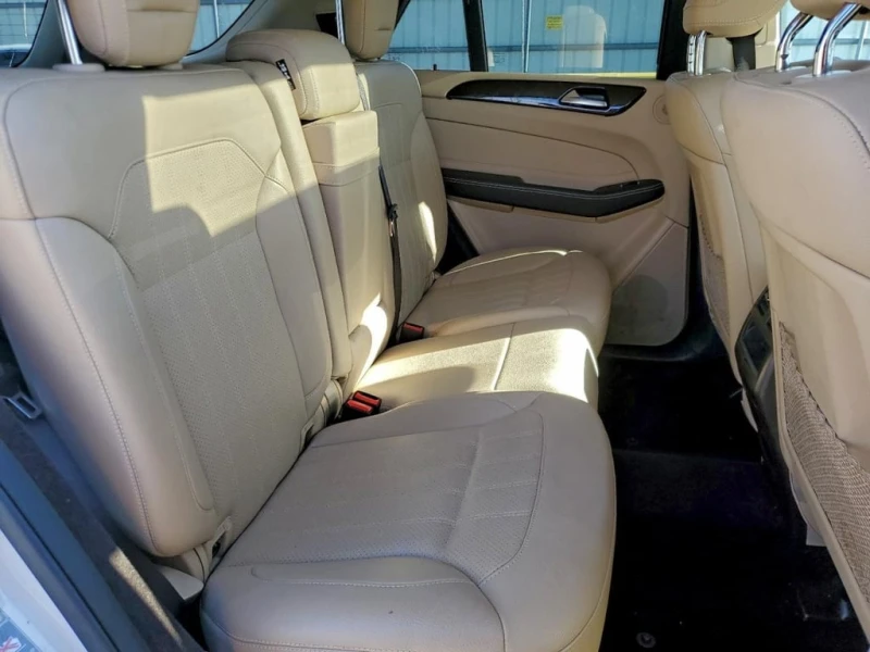 Mercedes-Benz GLE 350  4MATIC * CARFAX * ФИНАНСИРАНЕ , снимка 11 - Автомобили и джипове - 53006492