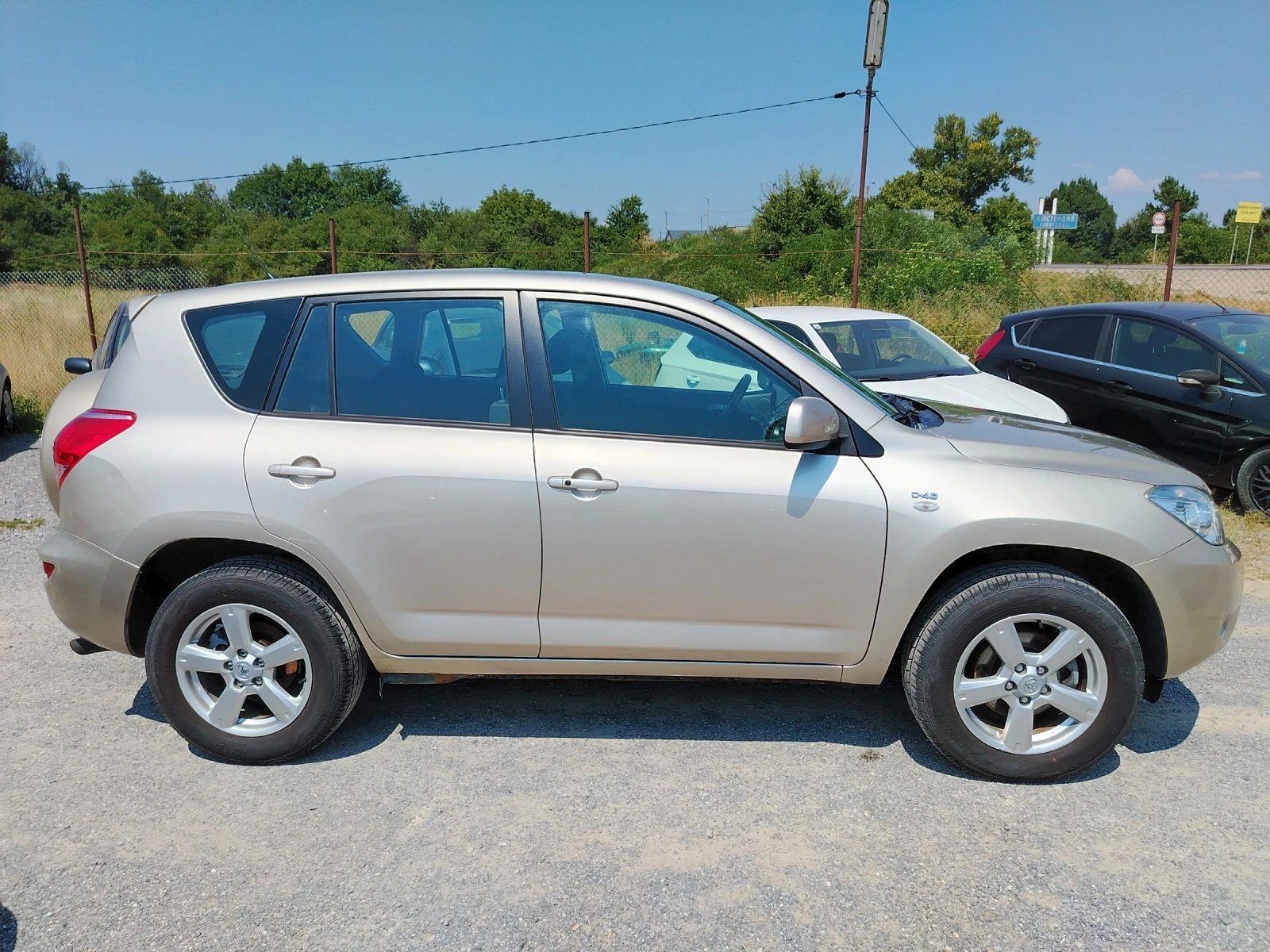 Toyota Rav4 2.2 D-4D - изображение 5