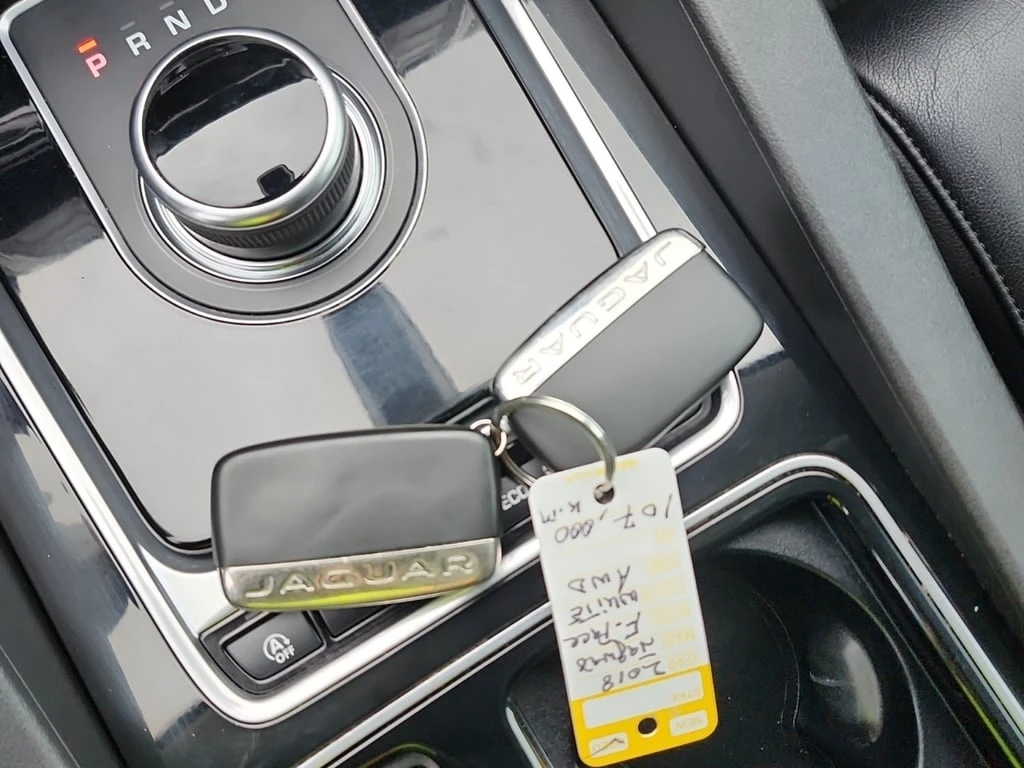 Jaguar F-PACE * PRESTIGE * CARFAX * ���� �� �� | Mobile.bg � ����������� 9