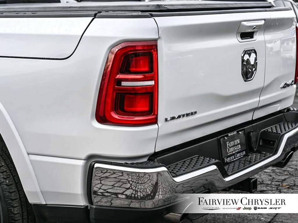 Dodge RAM 1500  Limited Crew Cab 4WD, снимка 10 - Автомобили и джипове - 54611660