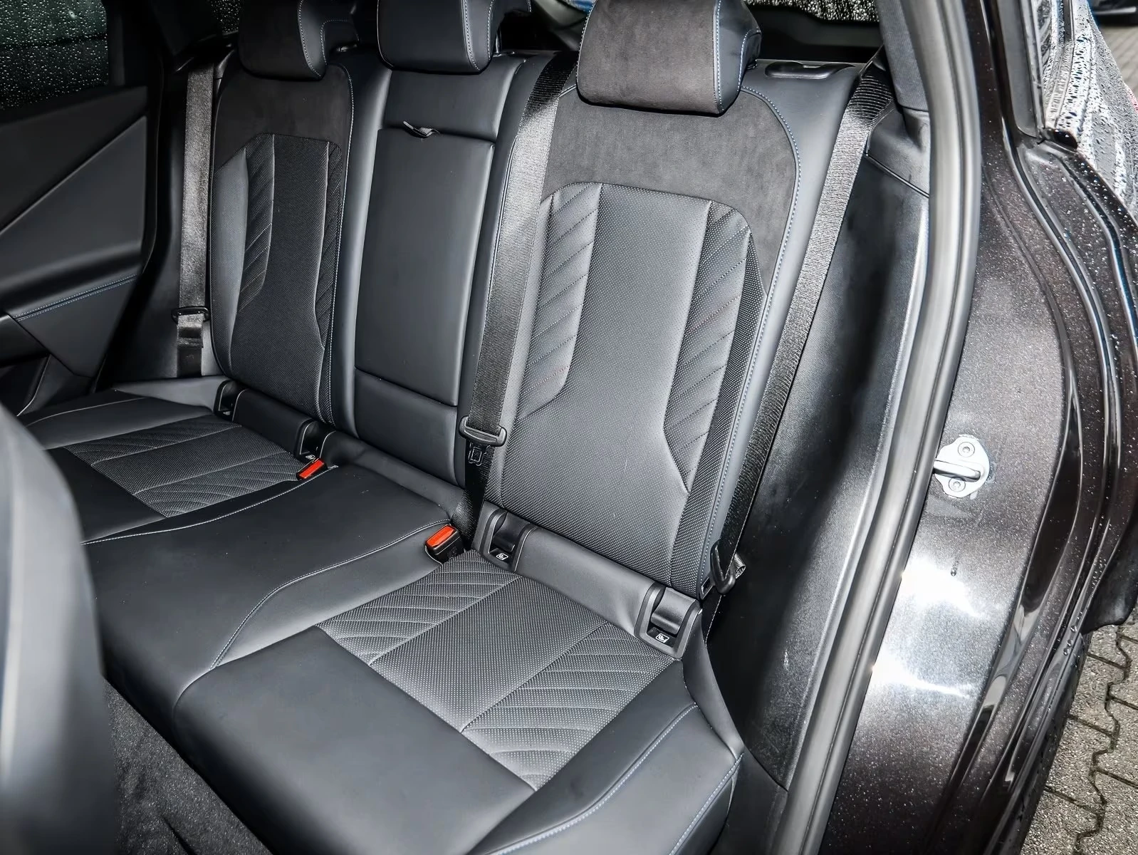 BMW X3 20i / xDrive / M-SPORT / HARMON KARDON / 360 /, снимка 14 - Автомобили и джипове - 54751051