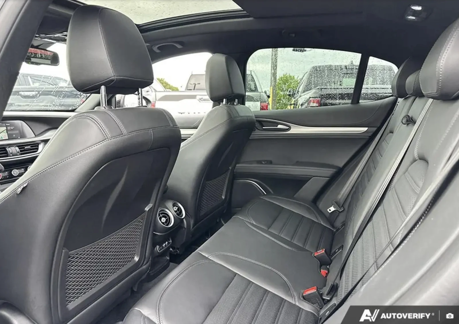 Alfa Romeo Stelvio 2022 Alfa Romeo Stelvio VELOCE, снимка 8 - Автомобили и джипове - 55188578