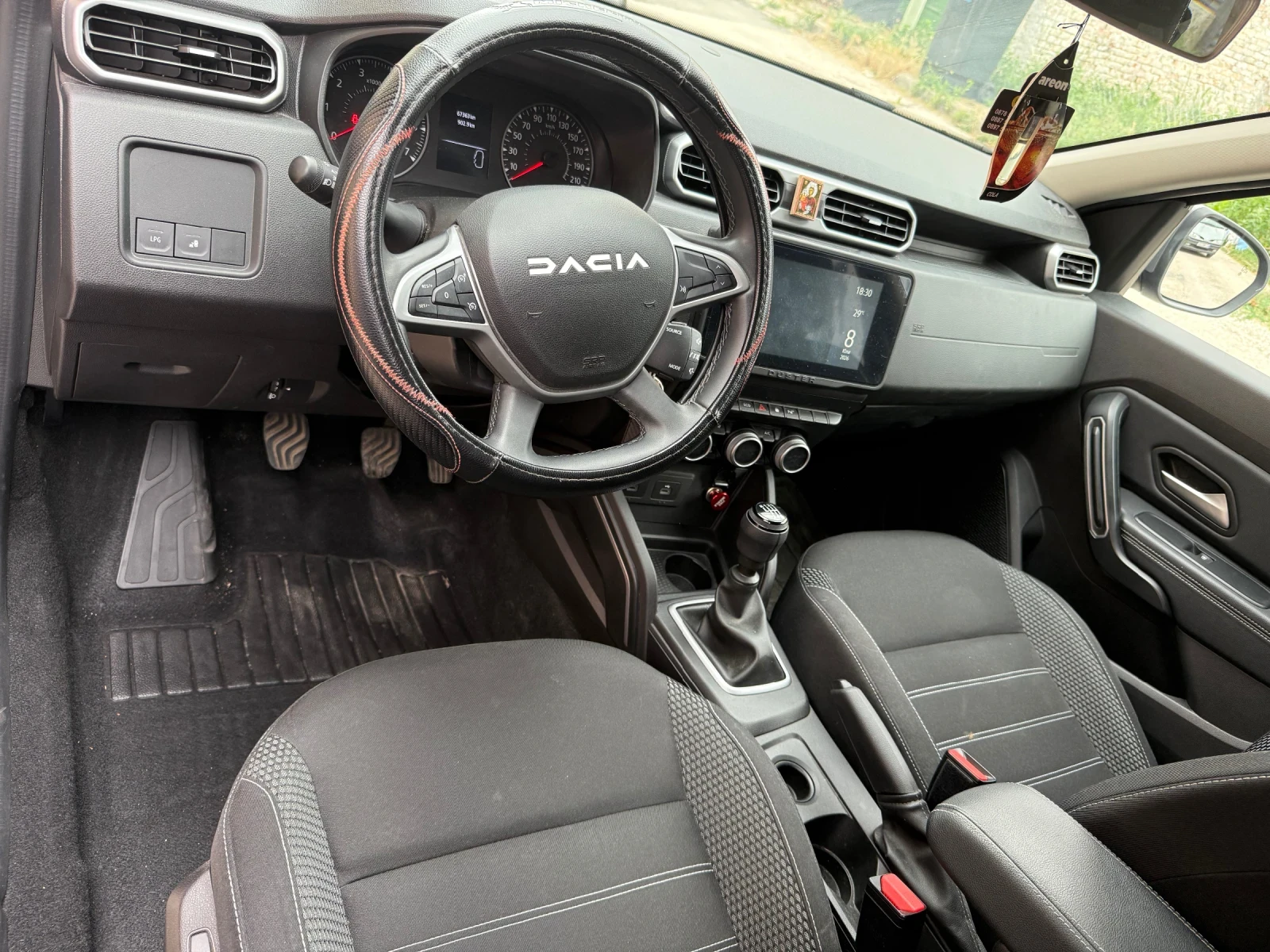 Dacia Duster, снимка 7 - Автомобили и джипове - 55212262