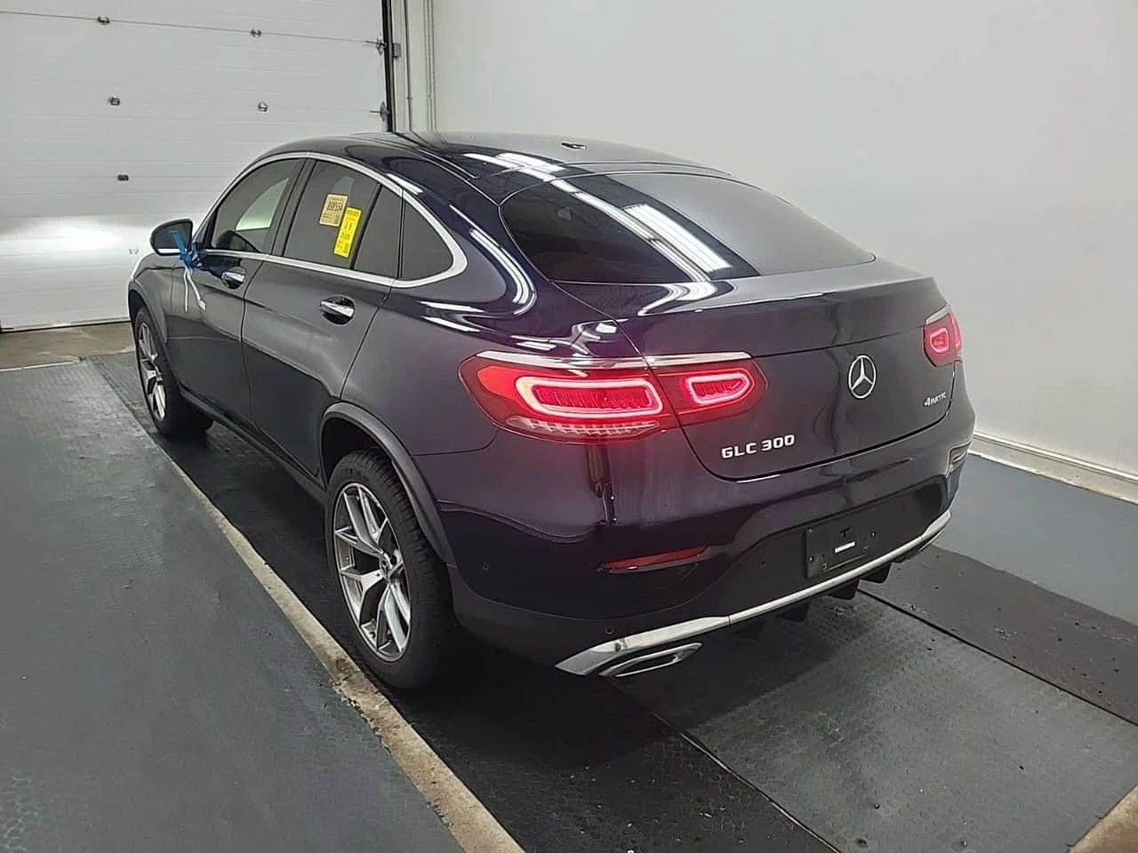 Mercedes-Benz GLC 300 COUPE * Един собственик * Без инциденти * 21k km *, снимка 3 - Автомобили и джипове - 55470739