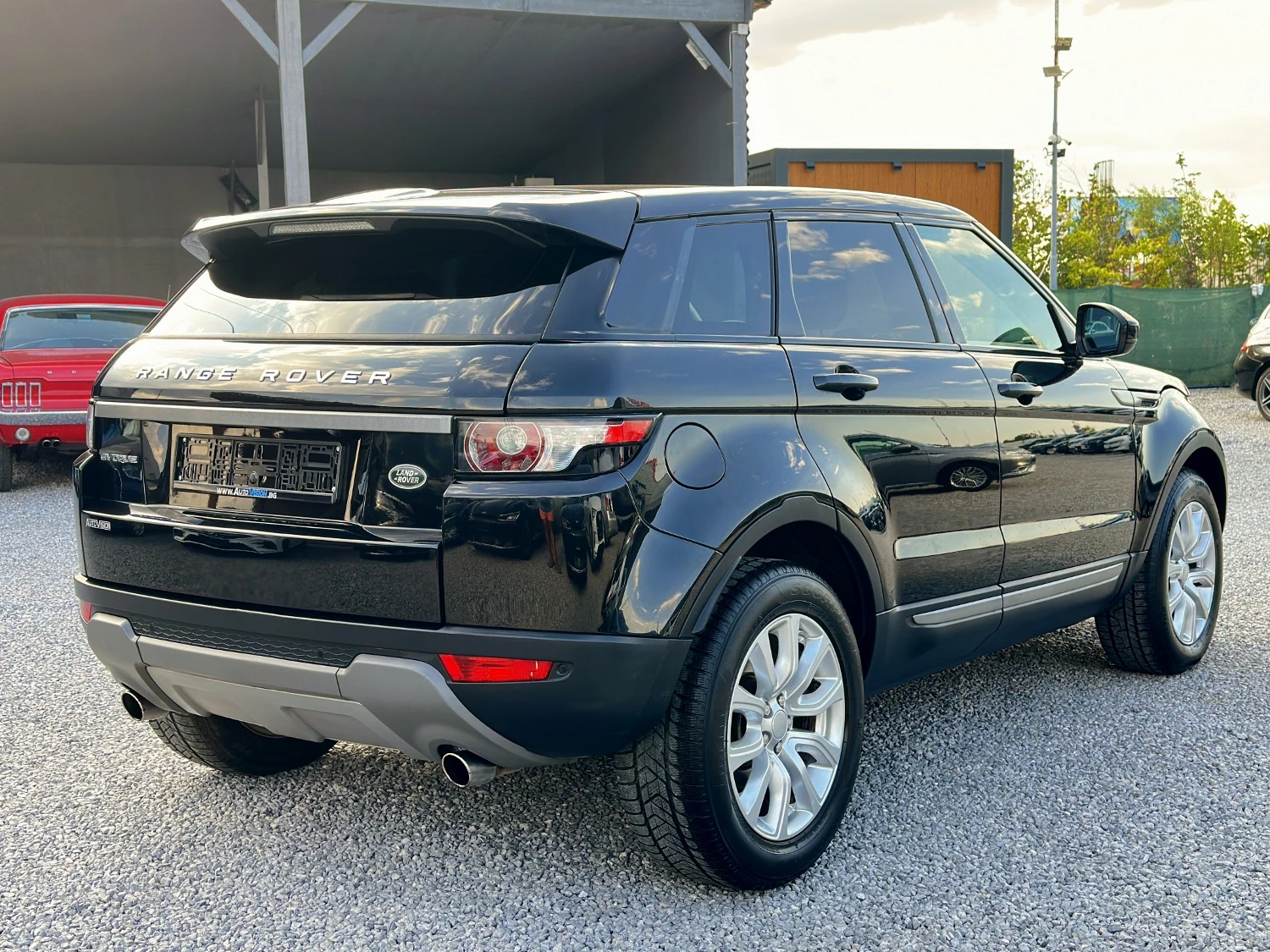 Land Rover Range Rover Evoque 2.0Si4 4x4 AT9 Кожа Подгрев Navi Panorama , снимка 2 - Автомобили и джипове - 55940586