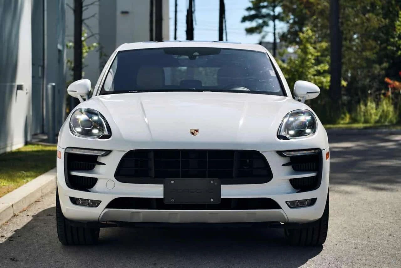 Porsche Macan * Turbo * ДВА КЛЮЧА * KEYLESS * , снимка 2 - Автомобили и джипове - 56426937