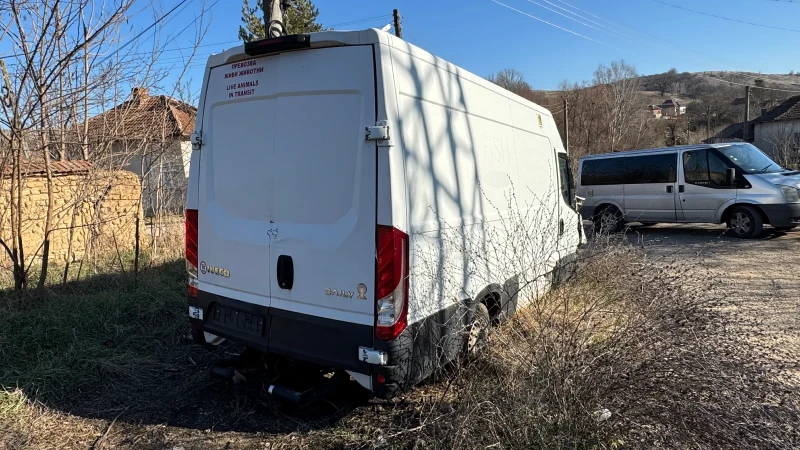 Iveco 35c13, снимка 10 - Бусове и автобуси - 48755783