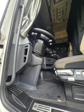 Renault T 520   НАЕМ, снимка 8