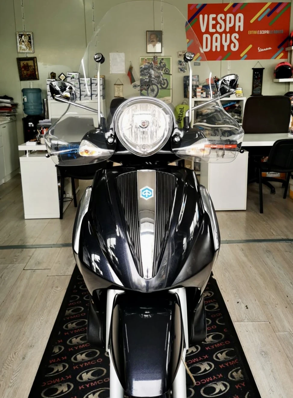 Piaggio Beverly 250ie Tourer 2009г. - изображение 4