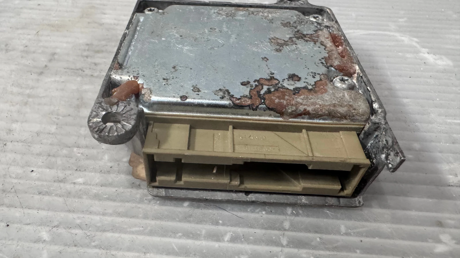 Airbag  /  /  a Kia Carnival - 0K54B677F0 / 47010116 | Mobile.bg   2