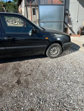 VW Golf Голф 3 - 700 € / 1369.08 лв. - 63895272 8