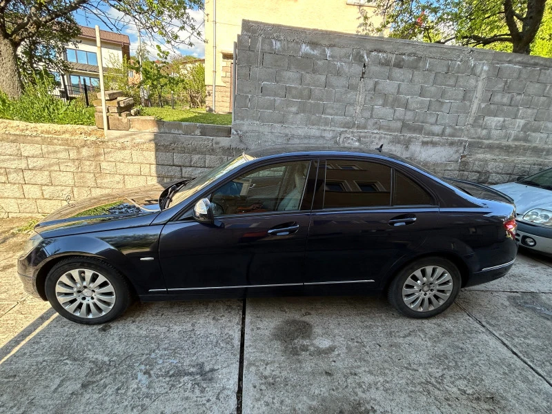 Mercedes-Benz C 220 2.2 CDI, снимка 4 - Автомобили и джипове - 45925317