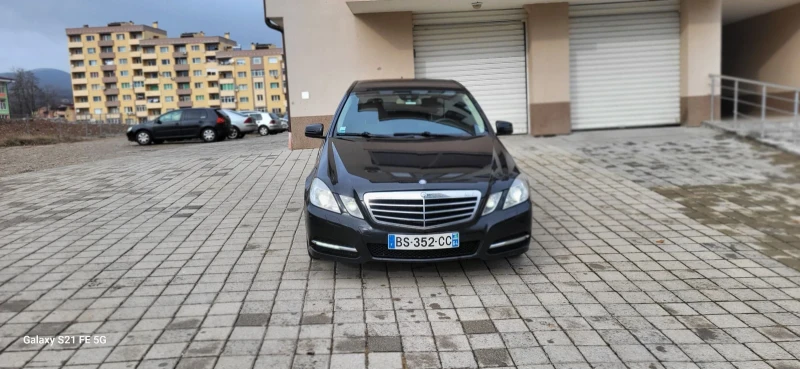 Mercedes-Benz E 300 350 AVANGARDE   NAVI Bi XENON F1, снимка 2 - Автомобили и джипове - 48482634