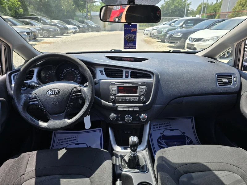 Kia Ceed 1.6crdi 110к.с Топ състояние , снимка 15 - Автомобили и джипове - 51179890