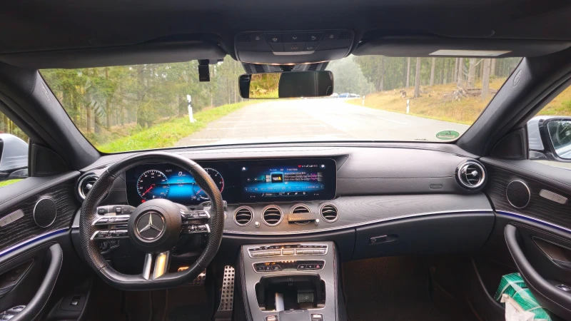 Mercedes-Benz E 400 4 MATIC, снимка 9 - Автомобили и джипове - 52106311