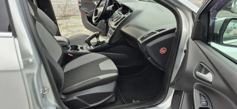 Ford Focus 1.6 Dizel Evro 5 Топ състояние, снимка 10 - Автомобили и джипове - 52674816