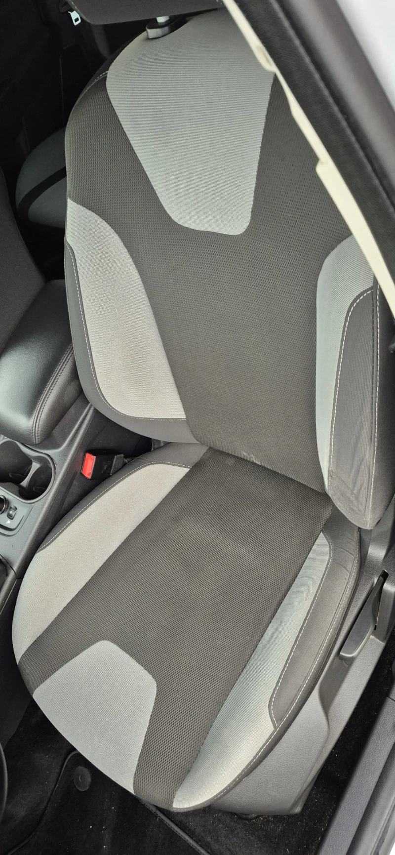 Ford Focus 1.6 Dizel Evro 5 Топ състояние, снимка 14 - Автомобили и джипове - 52674816