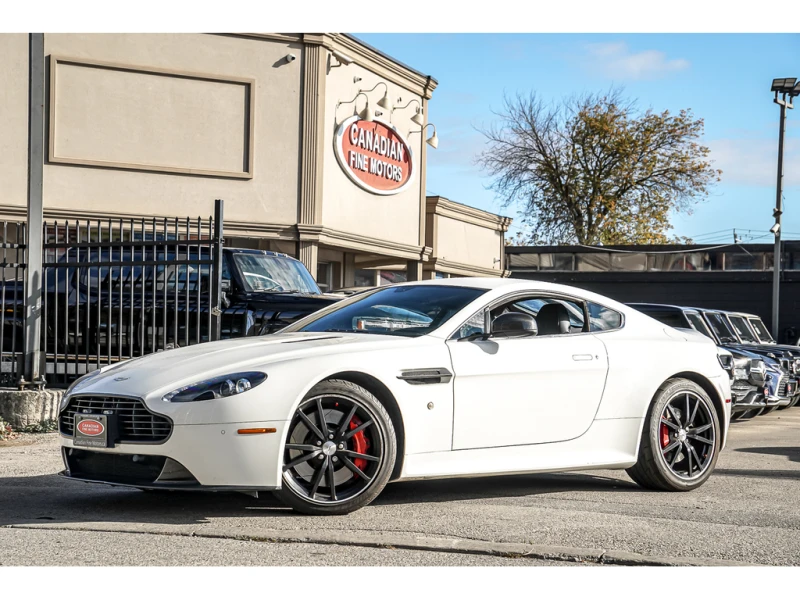 Aston Martin V8 Vantage S COUPE | CARBON FIBER PKG | NAVI | CAM | 