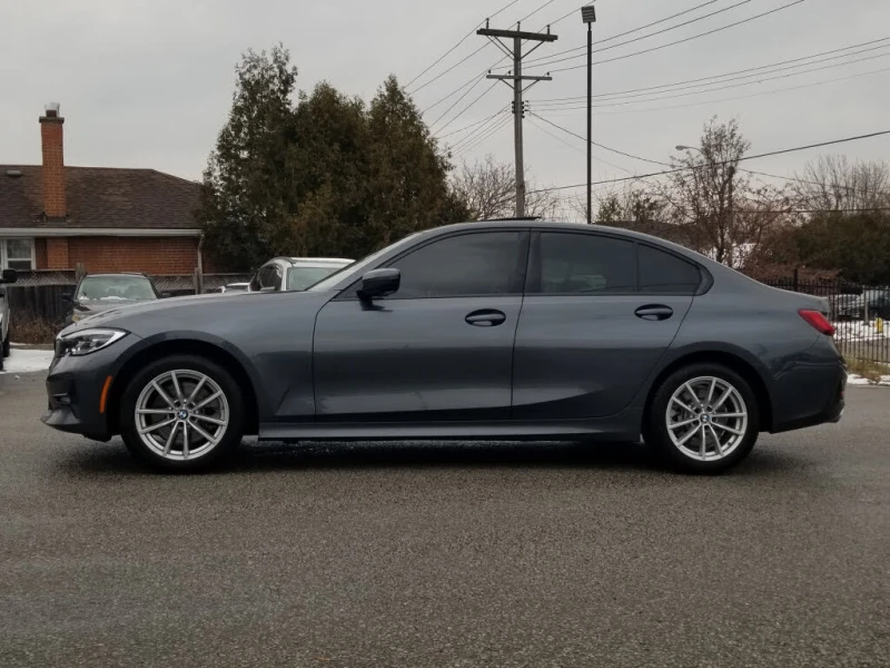 BMW 330 xDrive, снимка 5 - Автомобили и джипове - 52836452