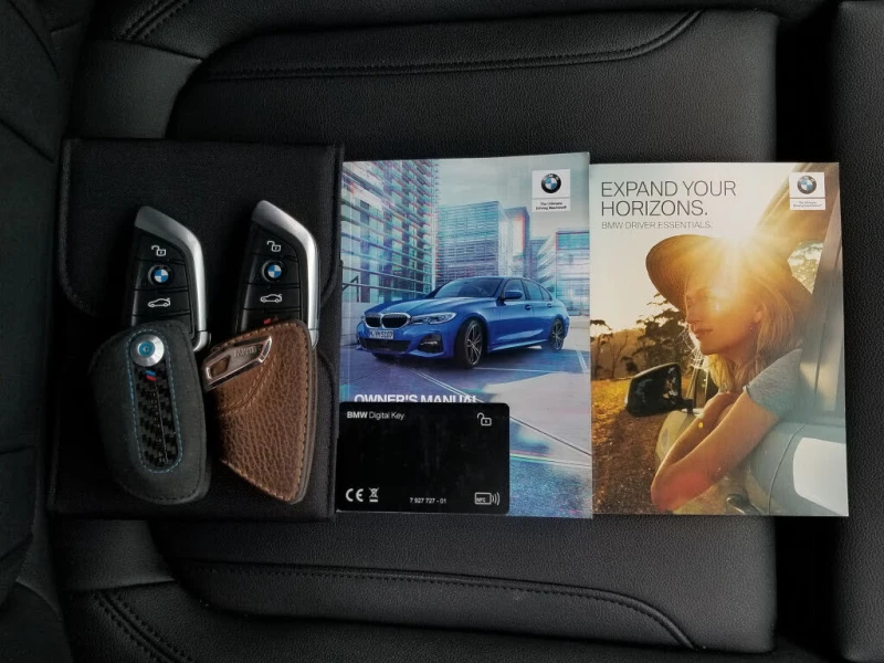 BMW 330 xDrive, снимка 13 - Автомобили и джипове - 52836452