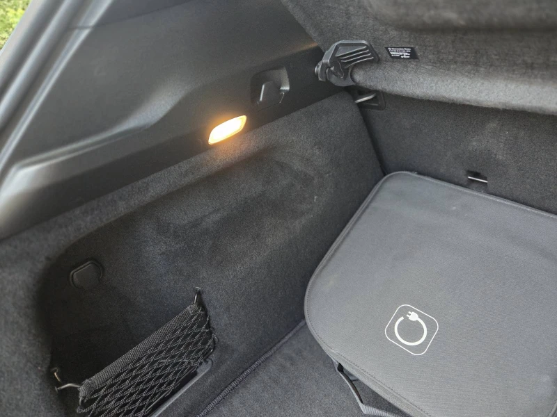 Mercedes-Benz CLA 250, снимка 7 - Автомобили и джипове - 52846339