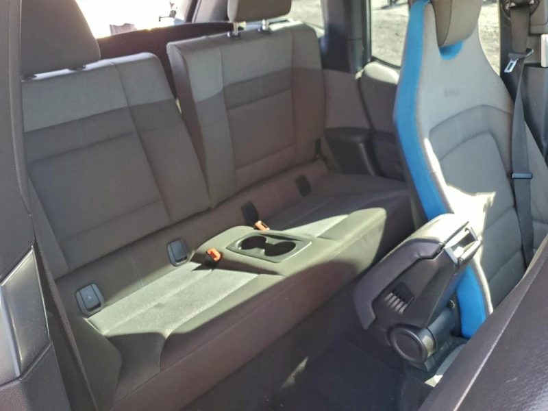 BMW i3 BEV, снимка 10 - Автомобили и джипове - 53043463