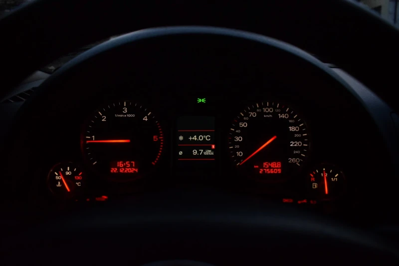 Audi A4 1.9 TDI AVF, снимка 5 - Автомобили и джипове - 53188261