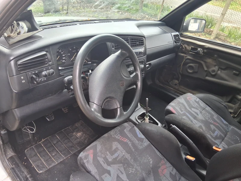 VW Golf, снимка 6 - Автомобили и джипове - 53452516