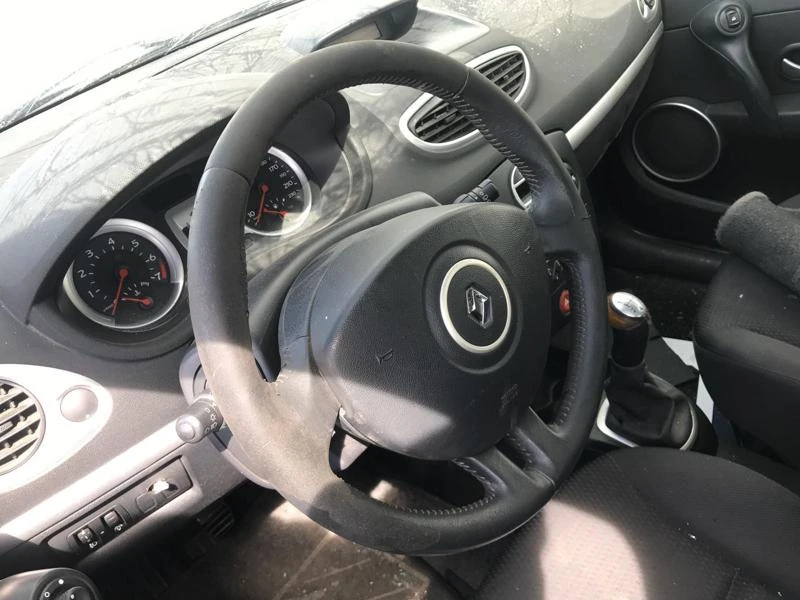 Renault Clio 1.2i tip D4F H7 turbo, снимка 10 - Автомобили и джипове - 28106473