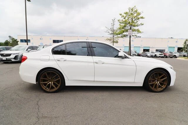 BMW 340 I * M-Package* * HeadUp* AвтоКредит* (ЦЕНА ДО БГ) - изображение 9