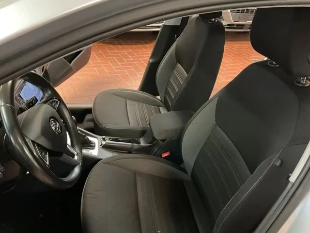 Skoda Octavia 1.6/TDI/DSG/FACELIFT NAVI CARPLAY 1СОБСТВЕНИК ТОП!, снимка 7 - Автомобили и джипове - 54068383